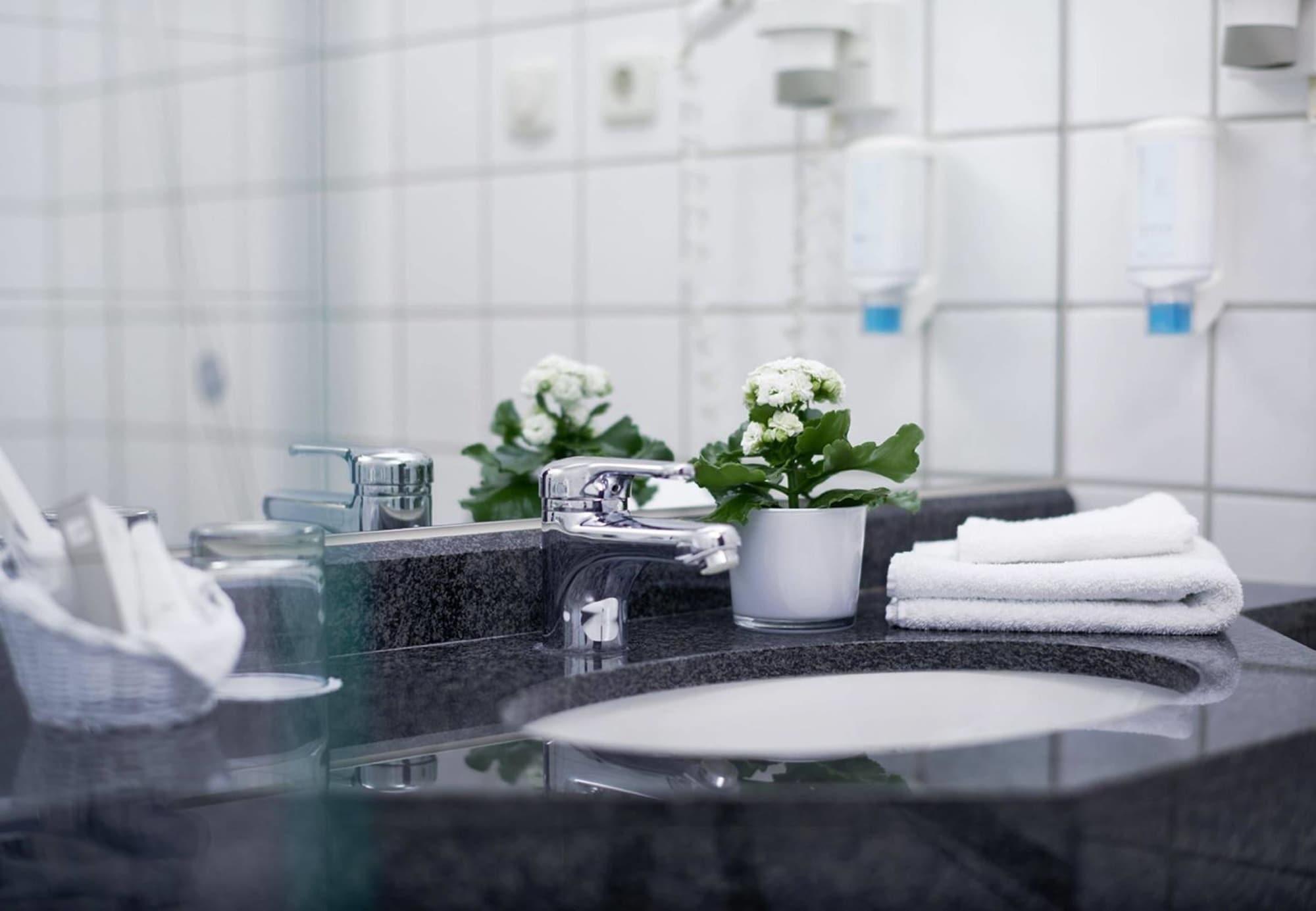 Sachsenpark-Hotel Leipzig Ngoại thất bức ảnh