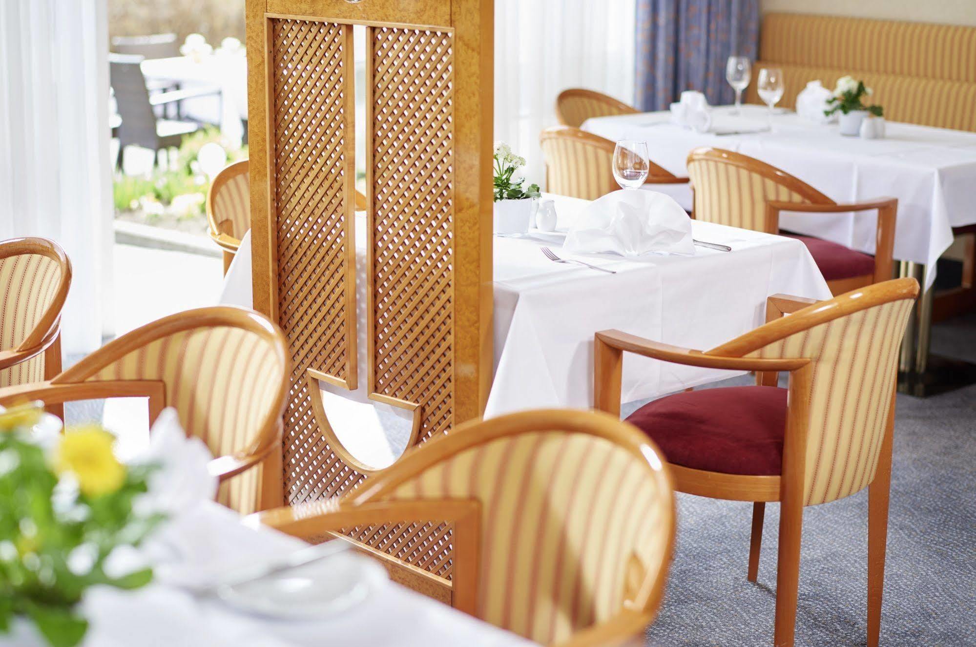 Sachsenpark-Hotel Leipzig Ngoại thất bức ảnh